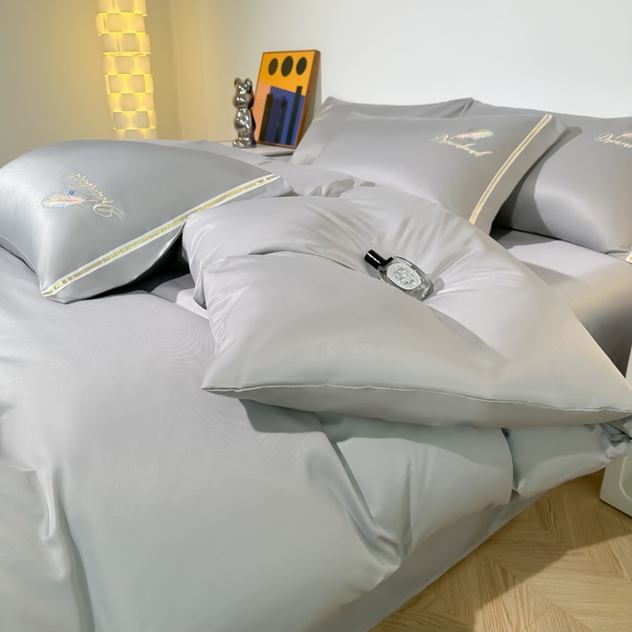 91家纺网 家纺一手货源 找家纺 （总）2025新款水洗冰丝刺绣四件套羽毛系列轻奢时尚北欧风床上用品学生宿舍三四件套