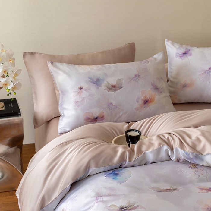 91家纺网 家纺一手货源 找家纺 咏绒家纺工厂店 2025新款60S奥地利兰精天丝数码印花暗合简约款系列四件套 夏芷-浅紫