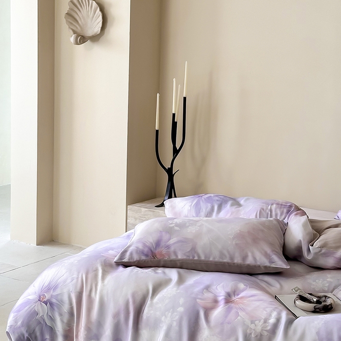 91家纺网 家纺一手货源 找家纺 咏绒家纺工厂店 2025新款60S奥地利兰精天丝数码印花暗合简约款系列四件套 克莉娅-紫