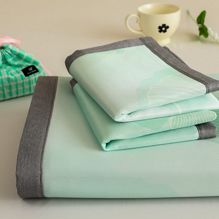 91家纺网 家纺一手货源 找家纺 518家纺 2025新款亲肤舒适A类碳光冰丝抗菌凉席【提供买家秀】席子【提供买家秀】-床笠款 银杏