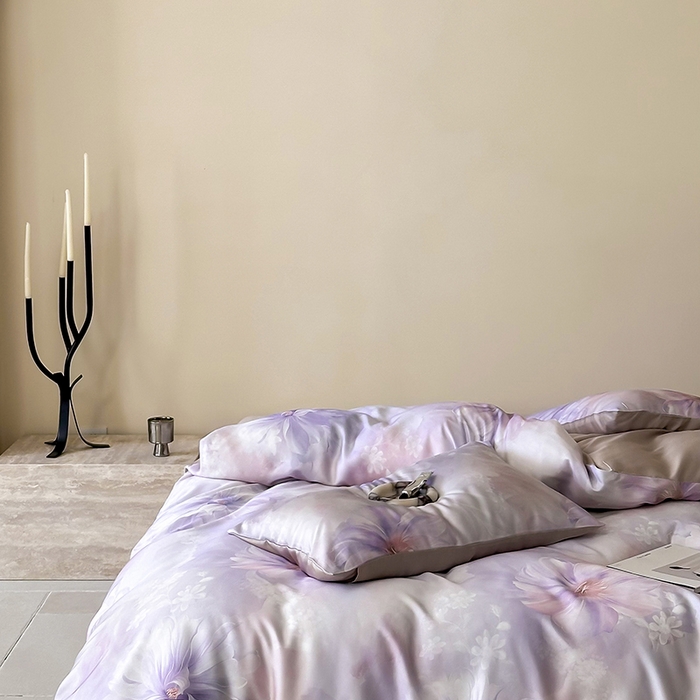 91家纺网 家纺一手货源 找家纺 咏绒家纺工厂店 2025新款60S奥地利兰精天丝数码印花暗合简约款系列四件套 克莉娅-紫