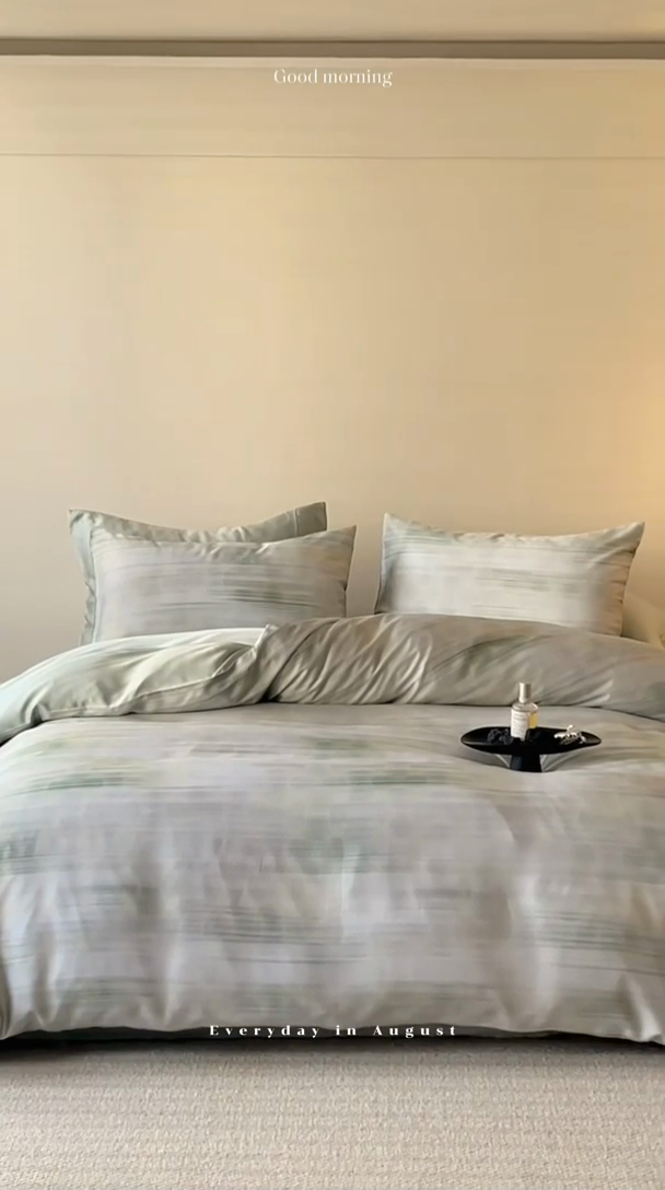 91家纺网 家纺一手货源 找家纺 咏绒家纺工厂店 2025新款60S奥地利兰精天丝数码印花暗合简约款系列四件套 卡西纳-绿