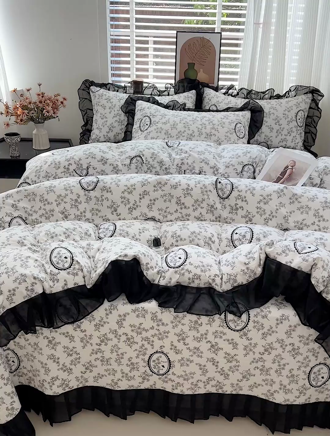 91家纺网 家纺一手货源 找家纺 艾橙 2025新款法式赫本风水洗棉印花雪纺花边单被套 澜音花香