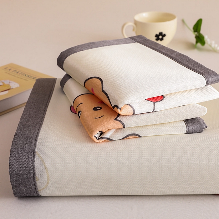 91家纺网 家纺一手货源 找家纺 518家纺 2025新款亲肤舒适A类碳光冰丝抗菌凉席【提供买家秀】席子【提供买家秀】-床笠款 维尼熊