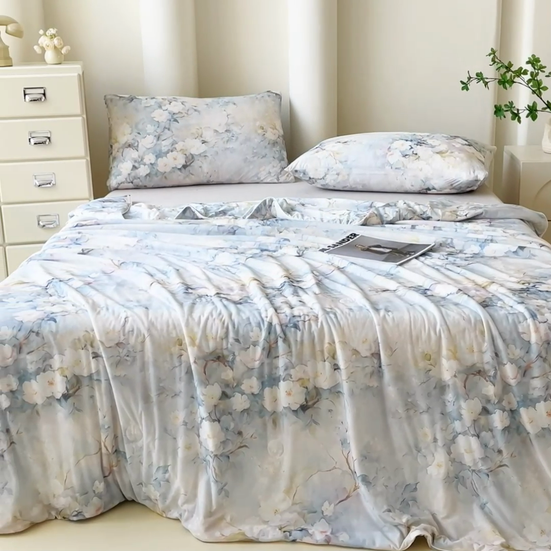 91家纺网 家纺一手货源 找家纺 青螺家纺 2025新款凉感丝艾草抗菌驱蚊夏凉被空调被3D时尚数码花卉卡通被子（支持质检） 莫奈花园