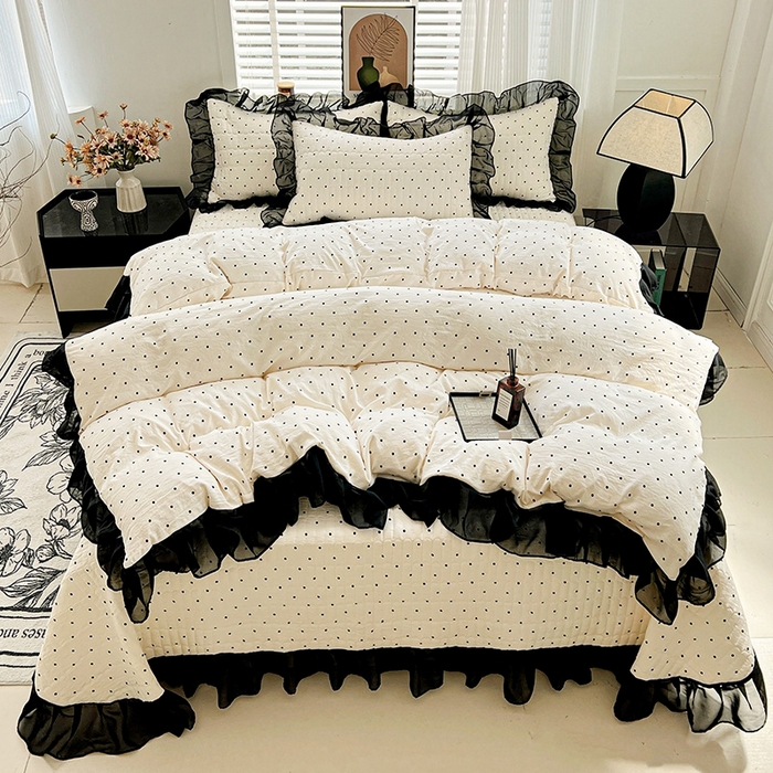 91家纺网 家纺一手货源 找家纺 艾橙家纺2025新款法式赫本风水洗棉印花雪纺花边四件套 点点爱