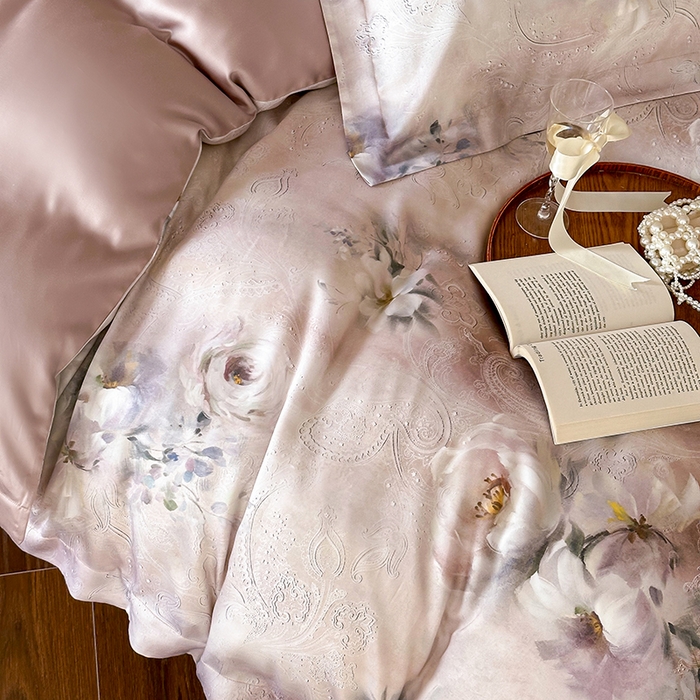 91家纺网 家纺一手货源 找家纺 2025新款60S奥地利兰精天丝数码印花宽边压线系列四件套 奥菲娜-粉