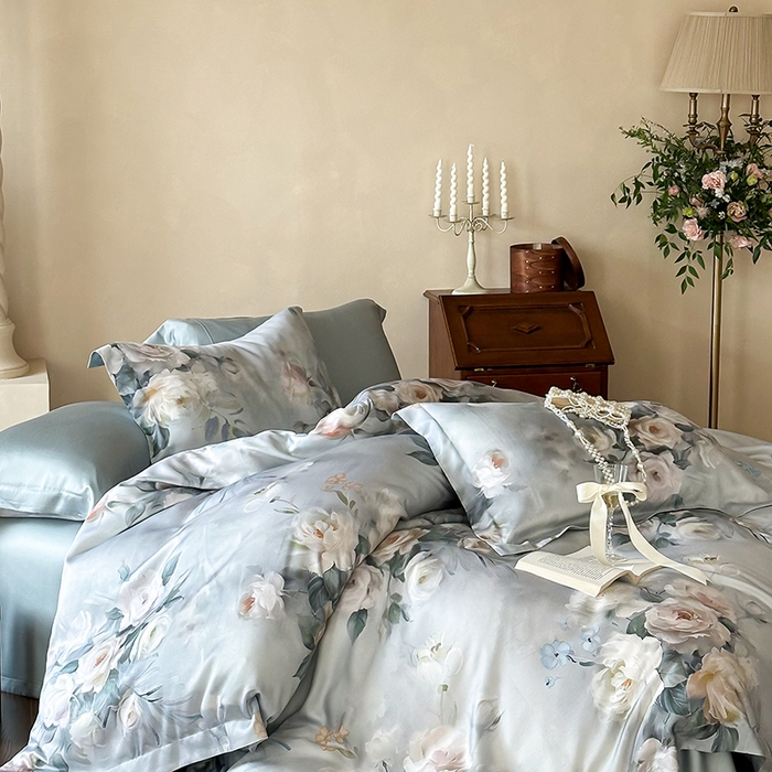 91家纺网 家纺一手货源 找家纺 2025新款60S奥地利兰精天丝数码印花宽边压线系列四件套 倾城-灰