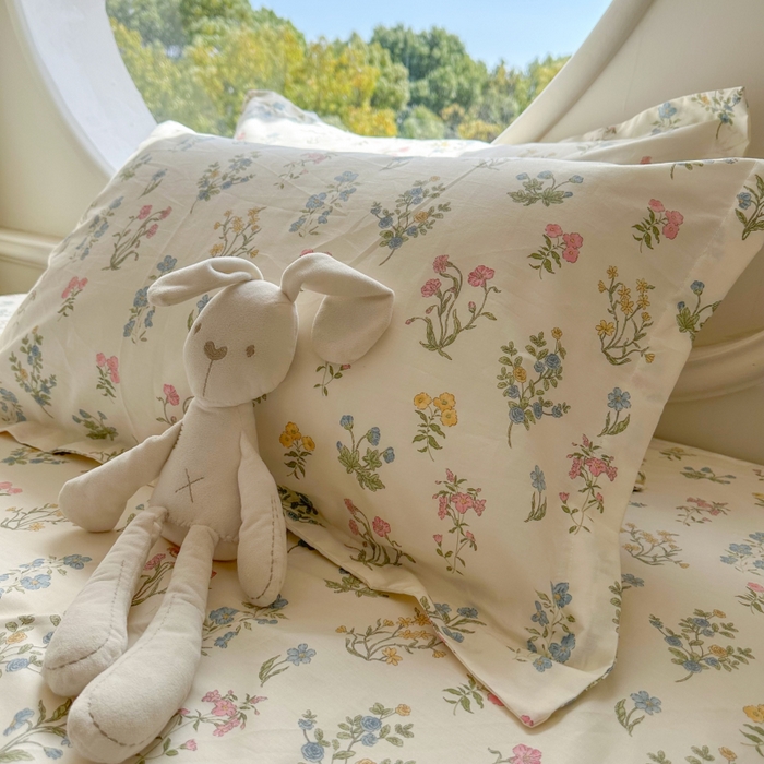 91家纺网 家纺一手货源 找家纺 百寐 2025新款13372全棉信封印花枕套单人 芳华