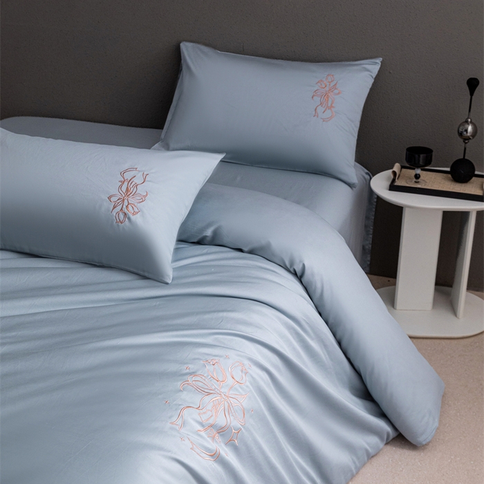 91家纺网 家纺一手货源 找家纺 2025新款50S100支全棉四件套单品系列-四件套 飘蓝