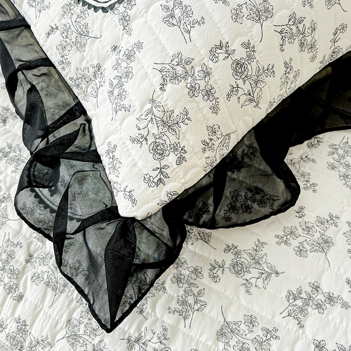 91家纺网 家纺一手货源 找家纺 艾橙家纺2025新款法式赫本风水洗棉印花雪纺花边单床笠 澜音花香