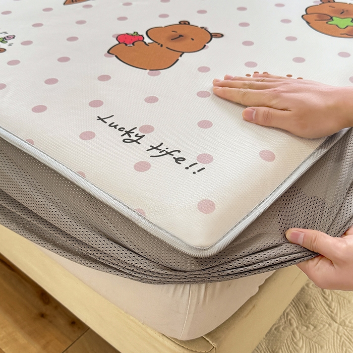 91家纺网 家纺一手货源 找家纺 518家纺 2025新款亲肤舒适A类碳光冰丝抗菌凉席【提供买家秀】席子【提供买家秀】-平铺款 卡皮巴拉