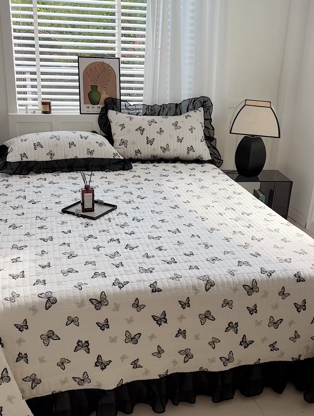 91家纺网 家纺一手货源 找家纺 艾橙家纺2025新款法式赫本风水洗棉印花雪纺花边单床盖 蝴蝶印记