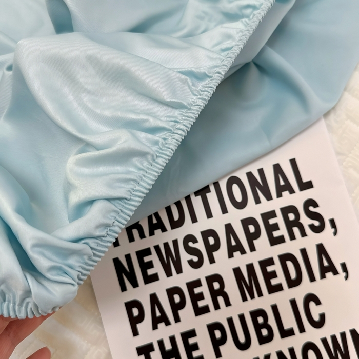 91家纺网 家纺一手货源 找家纺 兜米家居 2025新款床笠A类水洗真丝床笠三件套 冰蓝