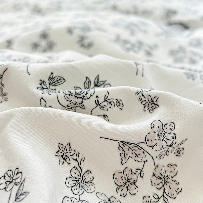 91家纺网 家纺一手货源 找家纺 艾橙 2025新款法式赫本风水洗棉印花雪纺花边单被套 澜音花香