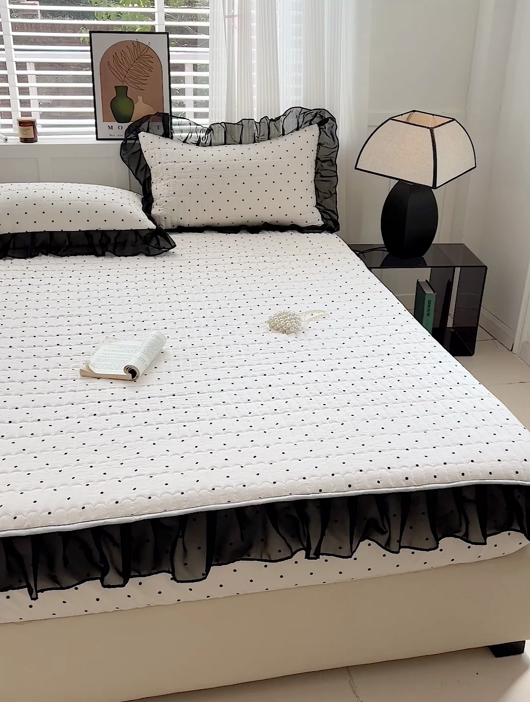 91家纺网 家纺一手货源 找家纺 艾橙家纺2025新款法式赫本风水洗棉印花雪纺花边单床笠 点点爱