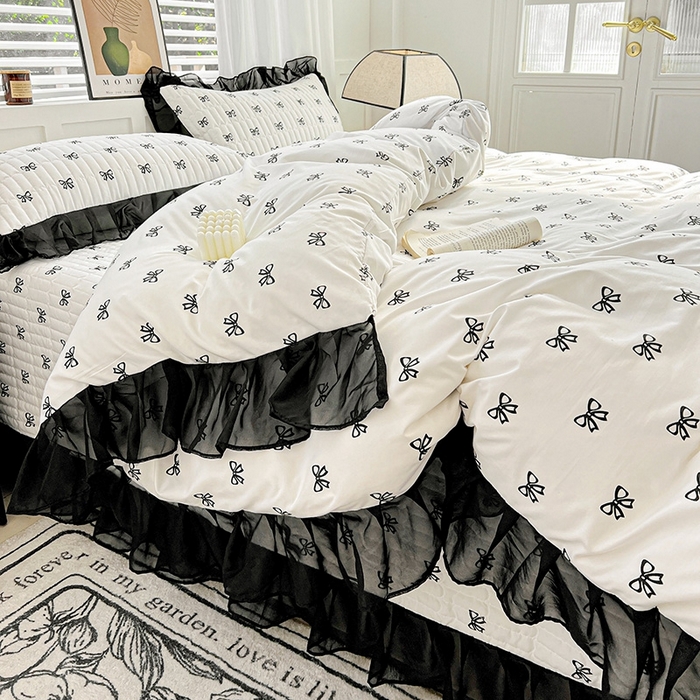 91家纺网 家纺一手货源 找家纺 艾橙 2025新款法式赫本风水洗棉印花雪纺花边单被套 黑色蝴蝶结