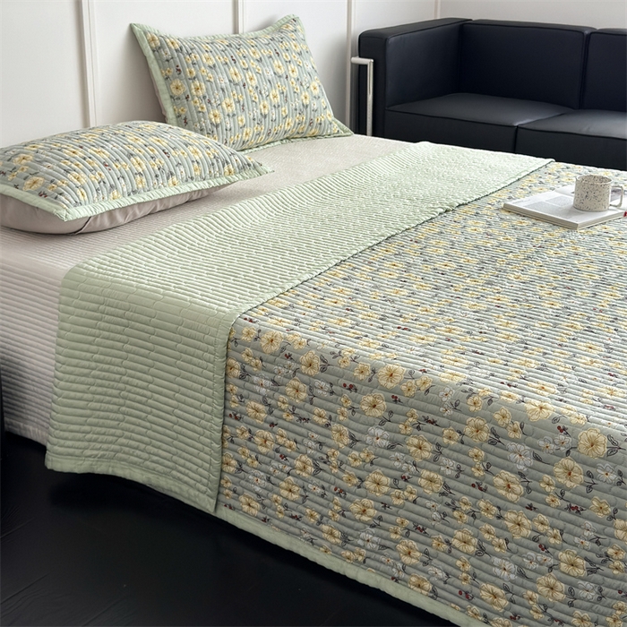 91家纺网 家纺一手货源 找家纺 美优兰 2025春夏新款双面天丝高温砂洗床盖 七里香