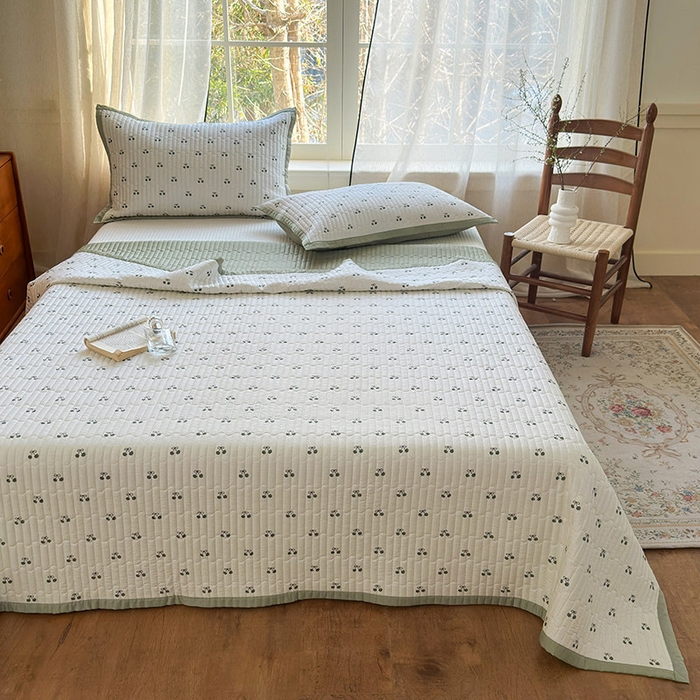 91家纺网 家纺一手货源 找家纺 美优兰 2025春夏新款双面天丝高温砂洗床盖 元气樱桃绿