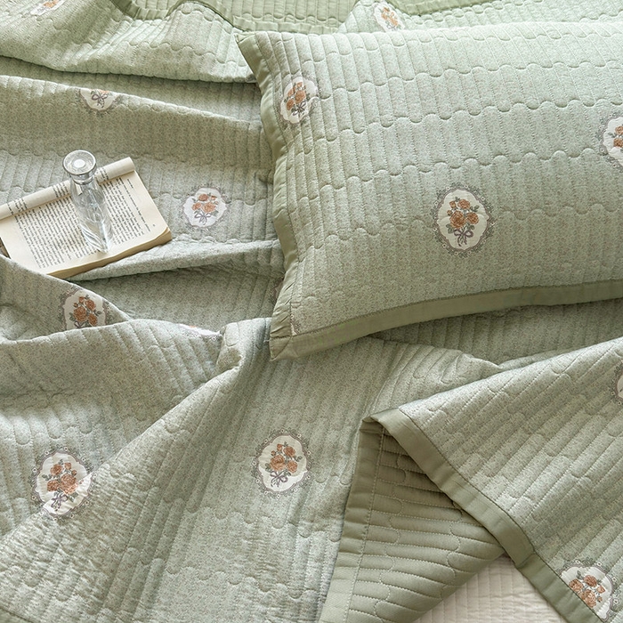 91家纺网 家纺一手货源 找家纺 美优兰 2025春夏新款双面天丝高温砂洗床盖 繁花