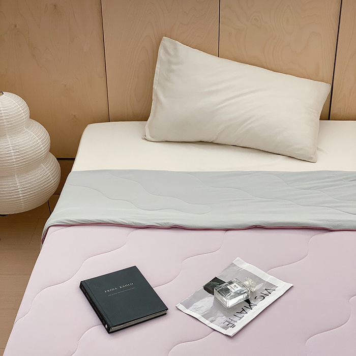 91家纺网 家纺一手货源 找家纺 时年家纺 2025新款升级版180克高定即刻凉感夏被 香芋紫