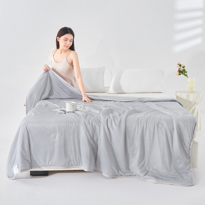 91家纺网 家纺一手货源 找家纺 丝薇雅 2025新款凉感丝夏被冰淇淋夏凉被 圆圈灰色