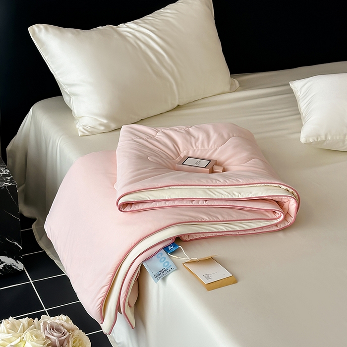 91家纺网 家纺一手货源 找家纺 时年家纺 2025新款升级版180克高定即刻凉感夏被 奶油粉