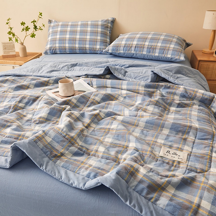 91家纺网 家纺一手货源 找家纺 秋泽家纺 2025新款全棉色织水洗棉棉花夏被夏凉被空调被 简兮蓝