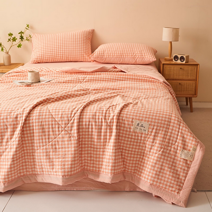 91家纺网 家纺一手货源 找家纺 秋泽家纺 2025新款全棉色织水洗棉棉花夏被夏凉被空调被 粉小格