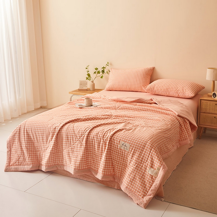 91家纺网 家纺一手货源 找家纺 秋泽家纺 2025新款全棉色织水洗棉棉花夏被夏凉被空调被 粉小格