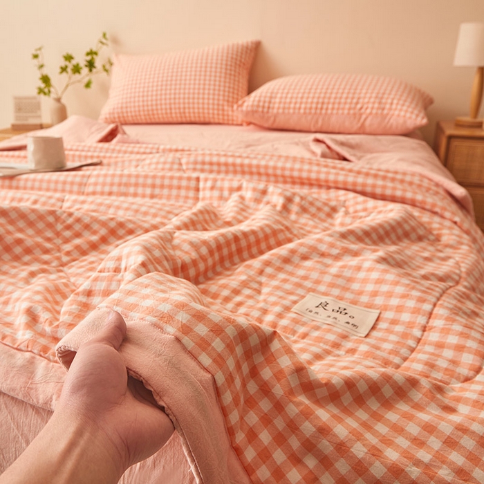 91家纺网 家纺一手货源 找家纺 秋泽家纺 2025新款全棉色织水洗棉棉花夏被夏凉被空调被 粉小格