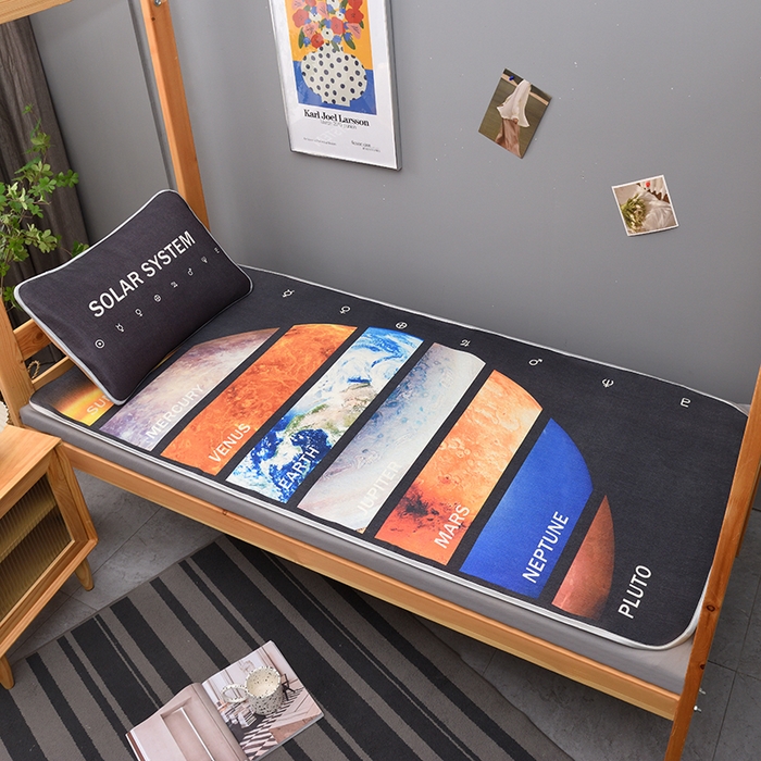 91家纺网 家纺一手货源 找家纺 多乐家纺 2025新款学生床数码大版印花冰丝凉席（专版花型） 八大星