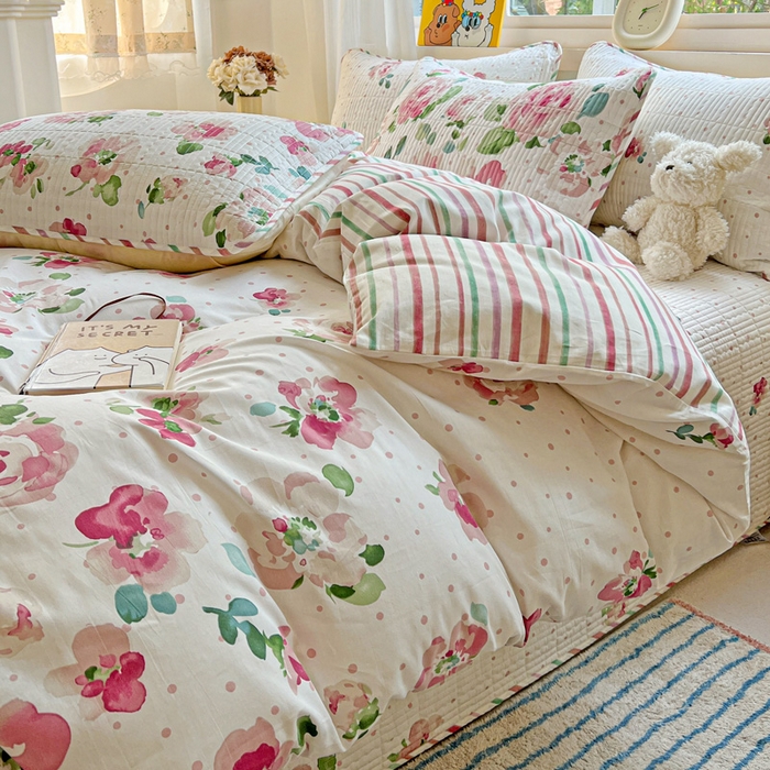 91家纺网 家纺一手货源 找家纺 羽爱家纺 2025新款A类13372全棉印花砂洗床盖套件 春日序