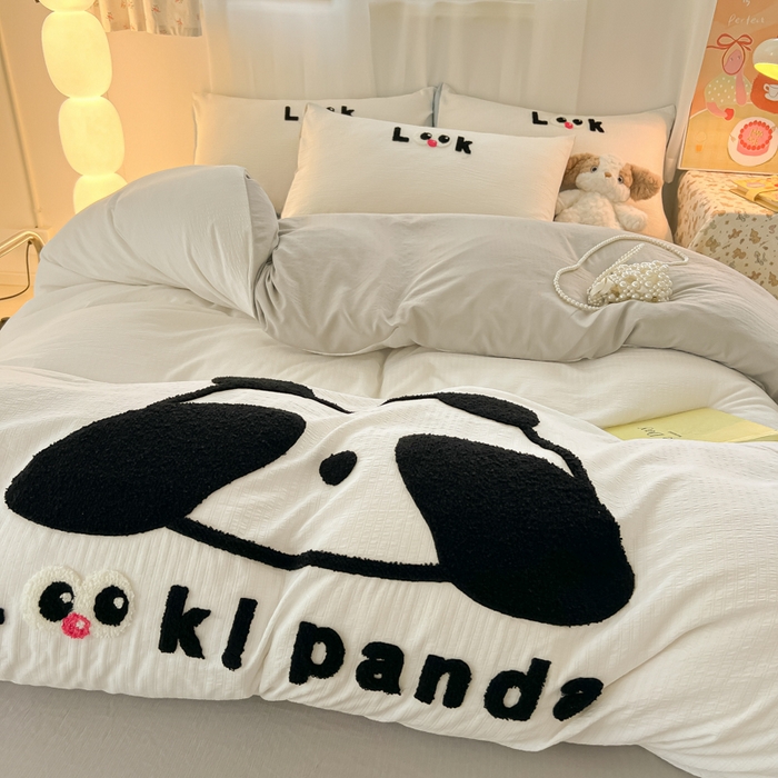 91家纺网 家纺一手货源 找家纺 多乐家纺 2025新款超柔加厚有氧提花针织小竺棉绣花四件套(提供买家秀） 大脸猫-白灰