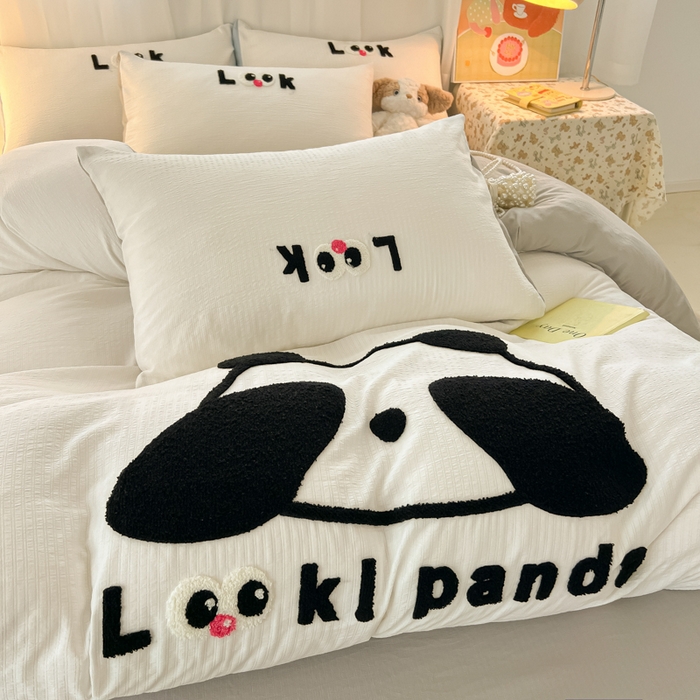 91家纺网 家纺一手货源 找家纺 多乐家纺 2025新款超柔加厚有氧提花针织小竺棉绣花四件套(提供买家秀） 大脸猫-白灰