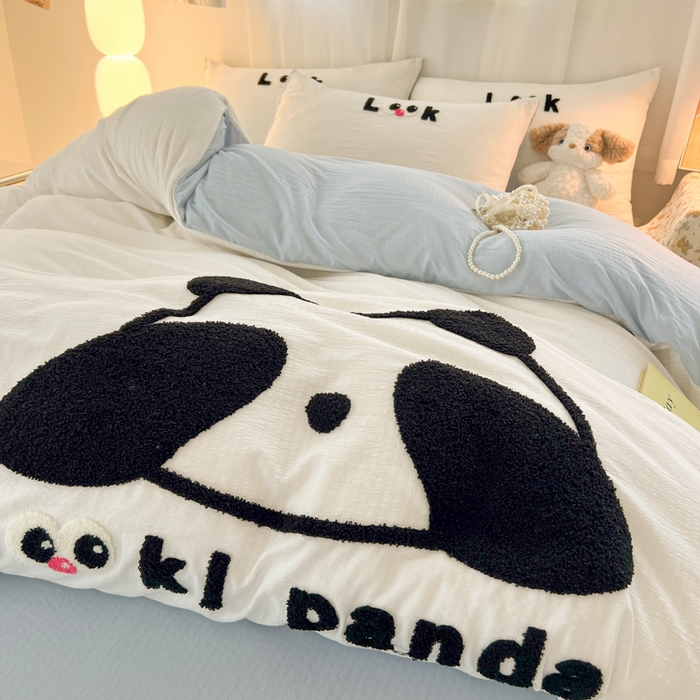 91家纺网 家纺一手货源 找家纺 多乐家纺 2025新款超柔加厚有氧提花针织小竺棉绣花四件套(提供买家秀） 大脸猫-白蓝