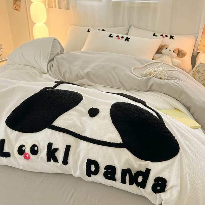 91家纺网 家纺一手货源 找家纺 多乐家纺 2025新款超柔加厚有氧提花针织小竺棉绣花四件套(提供买家秀） 大脸猫-白灰