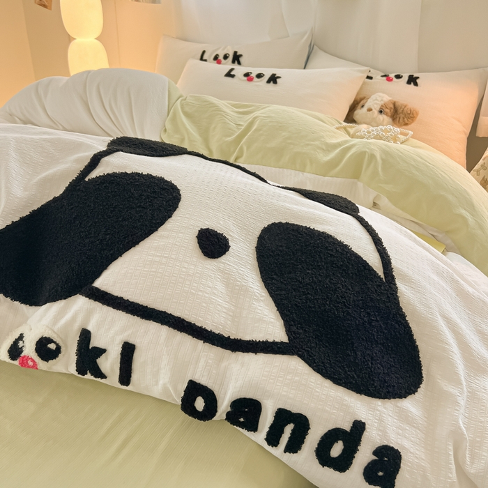 91家纺网 家纺一手货源 找家纺 多乐家纺 2025新款超柔加厚有氧提花针织小竺棉绣花四件套(提供买家秀） 大脸猫-白绿