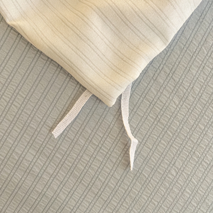 91家纺网 家纺一手货源 找家纺 多乐家纺 2025新款超柔加厚有氧提花针织小竺棉绣花四件套(提供买家秀） 兔兔-白蓝