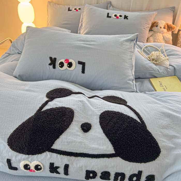 91家纺网 家纺一手货源 找家纺 多乐家纺 2025新款超柔加厚有氧提花针织小竺棉绣花四件套(提供买家秀） 大脸猫-蓝蓝