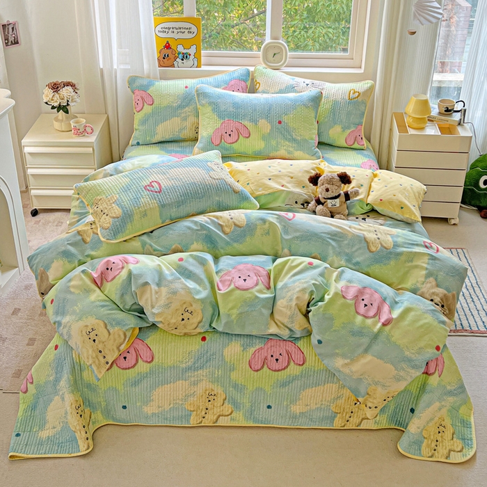 91家纺网 家纺一手货源 找家纺 羽爱家纺 2025新款A类13372全棉印花砂洗床盖套件 狗狗猫