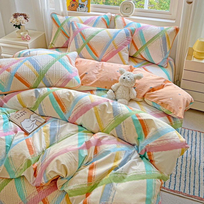 91家纺网 家纺一手货源 找家纺 羽爱家纺 2025新款A类13372全棉印花砂洗床盖套件 花火派对