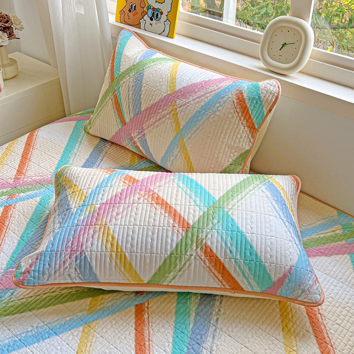 91家纺网 家纺一手货源 找家纺 羽爱家纺 2025新款A类13372全棉印花砂洗床盖套件 花火派对