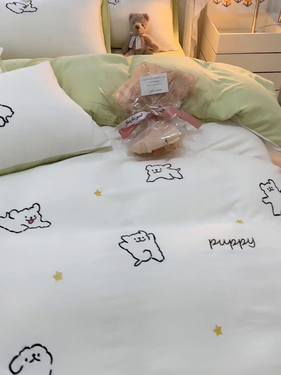 91家纺网 家纺一手货源 找家纺 多乐家纺 2025新款超柔加厚有氧提花针织小竺棉绣花四件套(提供买家秀） 小白-白绿