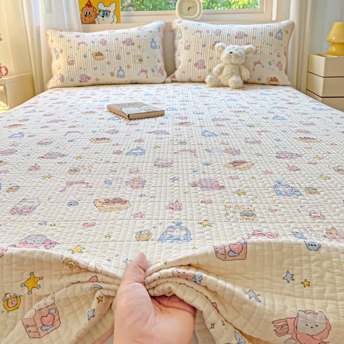 91家纺网 家纺一手货源 找家纺 羽爱家纺 2025新款A类13372全棉印花砂洗床盖套件 礼物