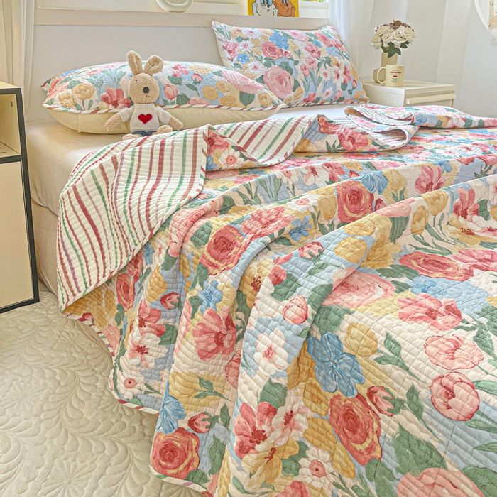 91家纺网 家纺一手货源 找家纺 羽爱家纺 2025新款A类13372全棉印花砂洗床盖套件 满溪