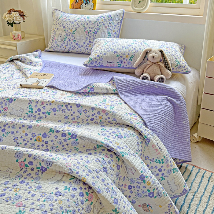 91家纺网 家纺一手货源 找家纺 羽爱家纺 2025新款A类13372全棉印花砂洗床盖套件 田园猫