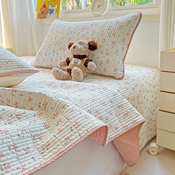 91家纺网 家纺一手货源 找家纺 羽爱家纺 2025新款A类13372全棉印花砂洗床盖套件 雾漫漫