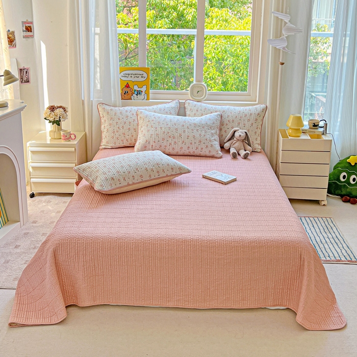 91家纺网 家纺一手货源 找家纺 羽爱家纺 2025新款A类13372全棉印花砂洗床盖套件 雾漫漫