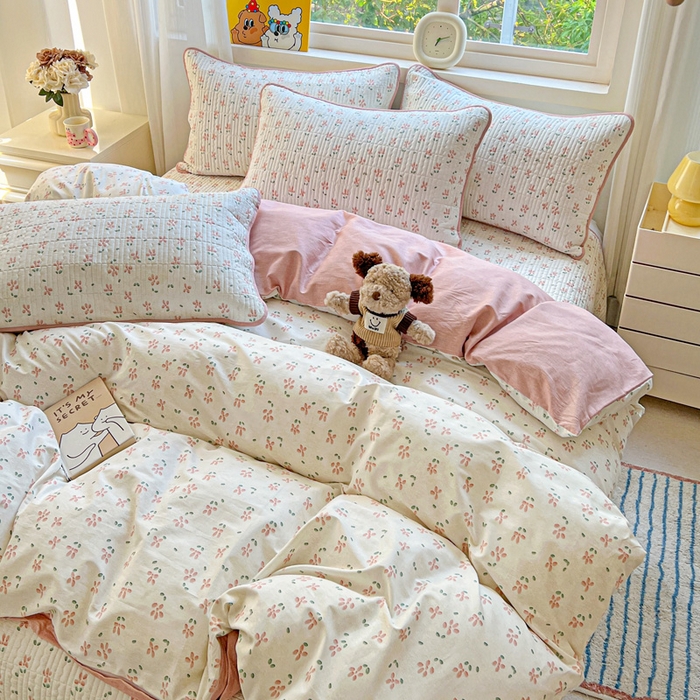 91家纺网 家纺一手货源 找家纺 羽爱家纺 2025新款A类13372全棉印花砂洗床盖套件 雾漫漫